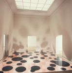 Walk on fleeing splodges